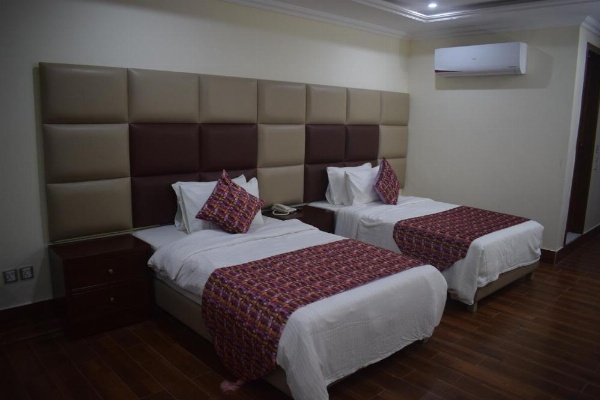 Grand Millennium Hotel image 15