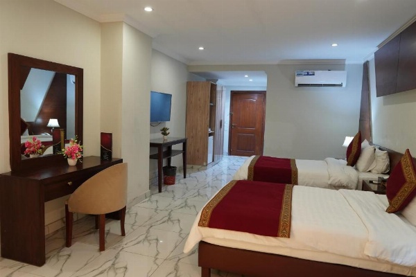 Grand Millennium Hotel image 17