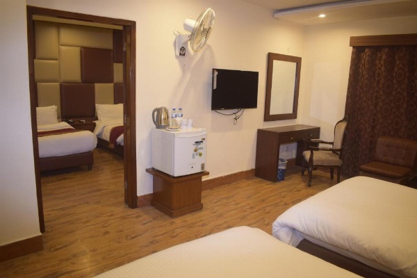 Grand Millennium Hotel image 30