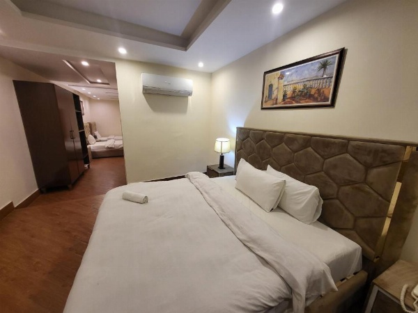 Grand Millennium Hotel image 31