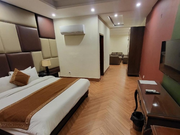 Grand Millennium Hotel image 42