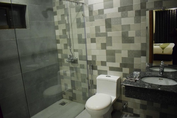 Grand Millennium Hotel image 44