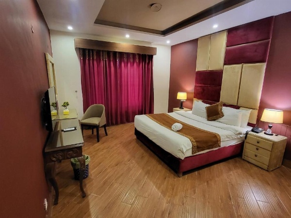 Grand Millennium Hotel image 9